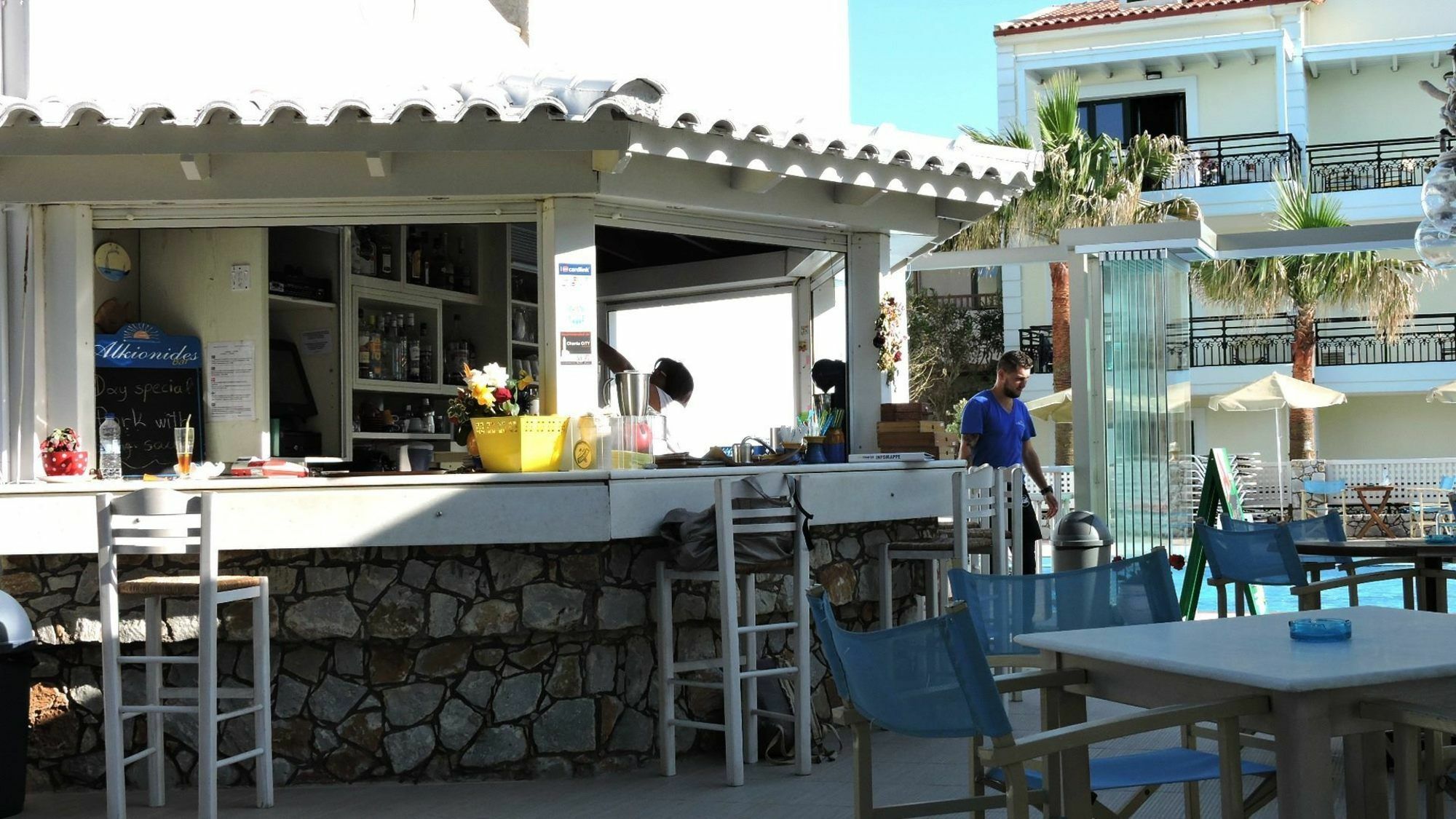 Alkionides Seaside Aparthotel